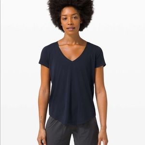 lululemon love tee v